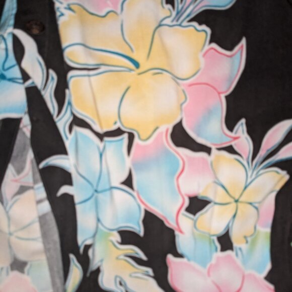 Billabong Black Floral Button Down Shirt - Picture 7 of 8